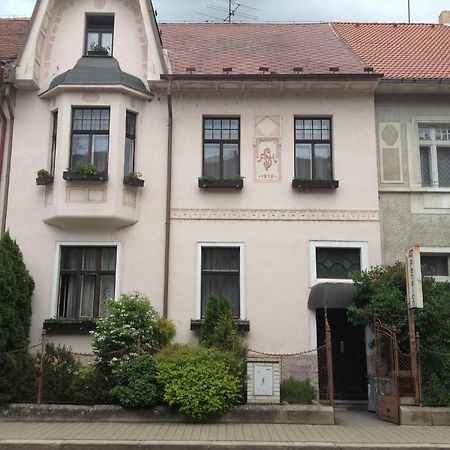 At Pension Τσέσκε Μπουντεγιόβιτσε Εξωτερικό φωτογραφία